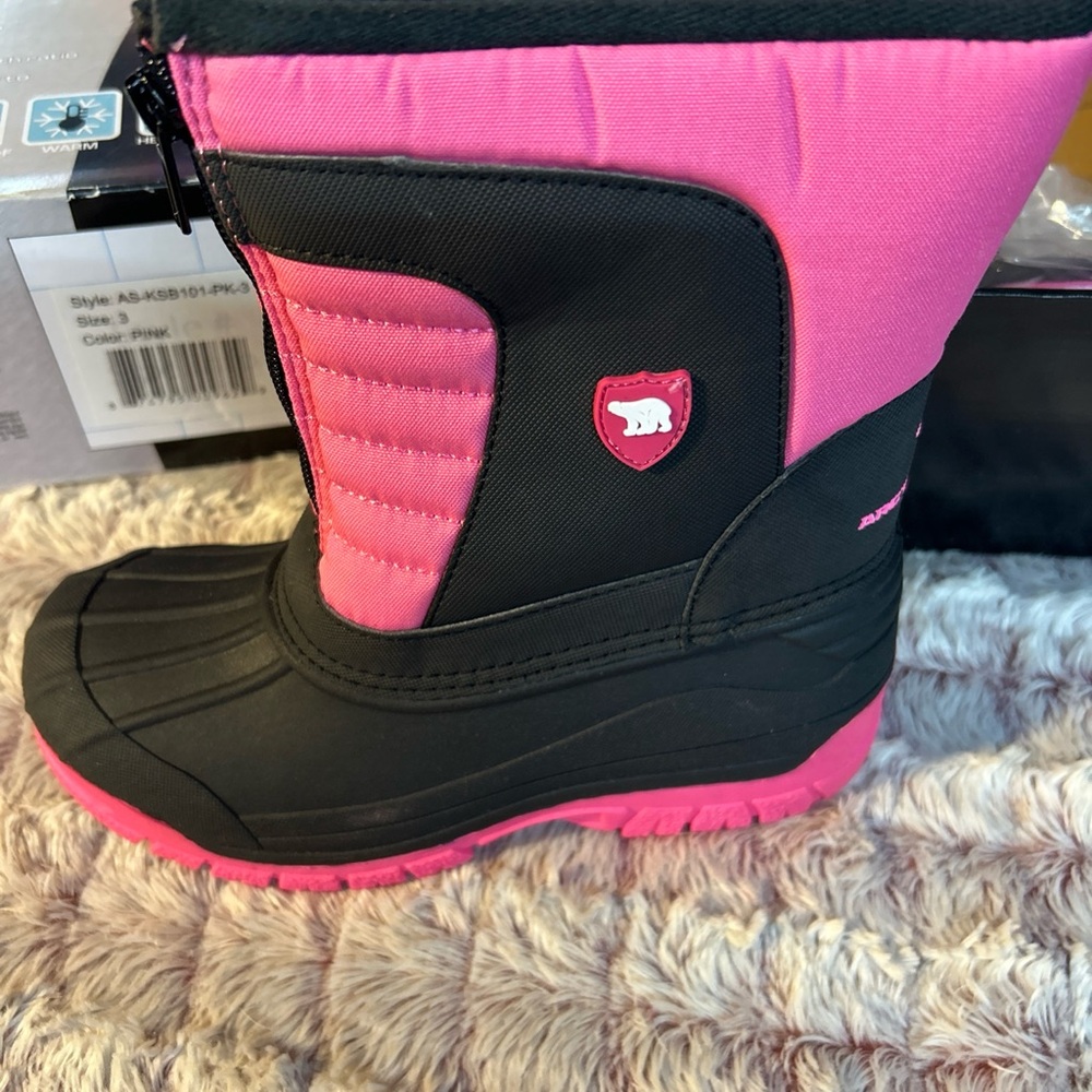 ARCTIC Shield Pink/ black winter boots size 3